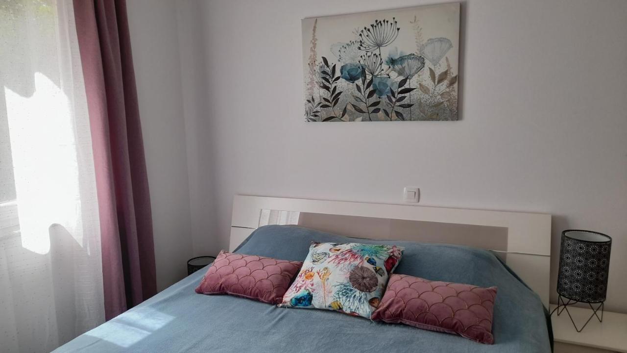 Apartments & Room Danijel Pinezići エクステリア 写真