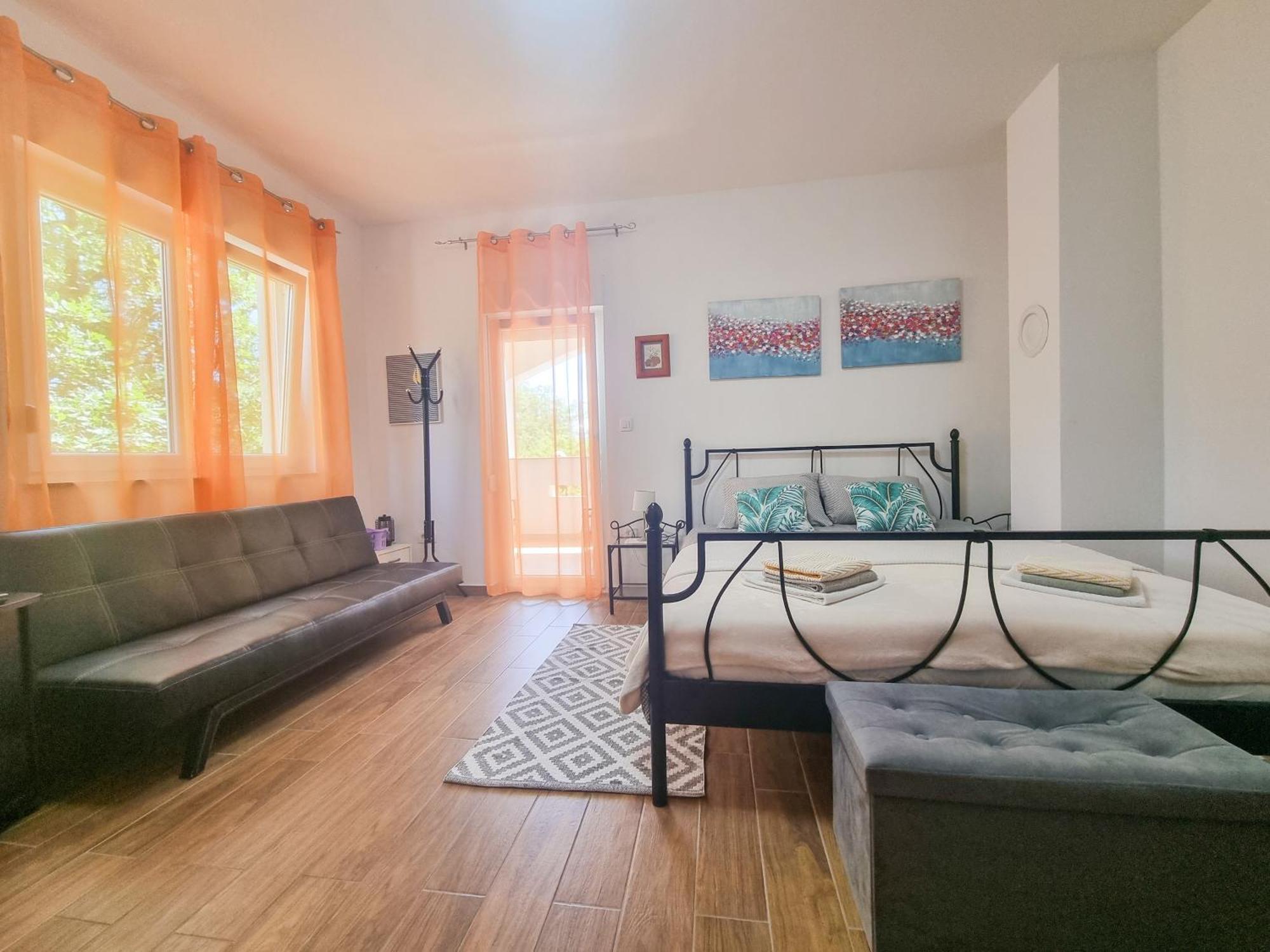 Apartments & Room Danijel Pinezići エクステリア 写真