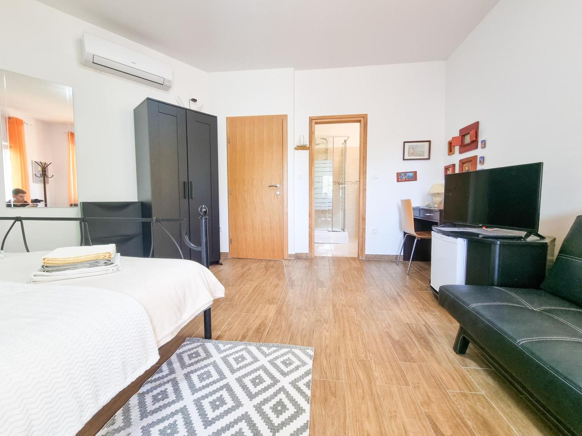 Apartments & Room Danijel Pinezići エクステリア 写真