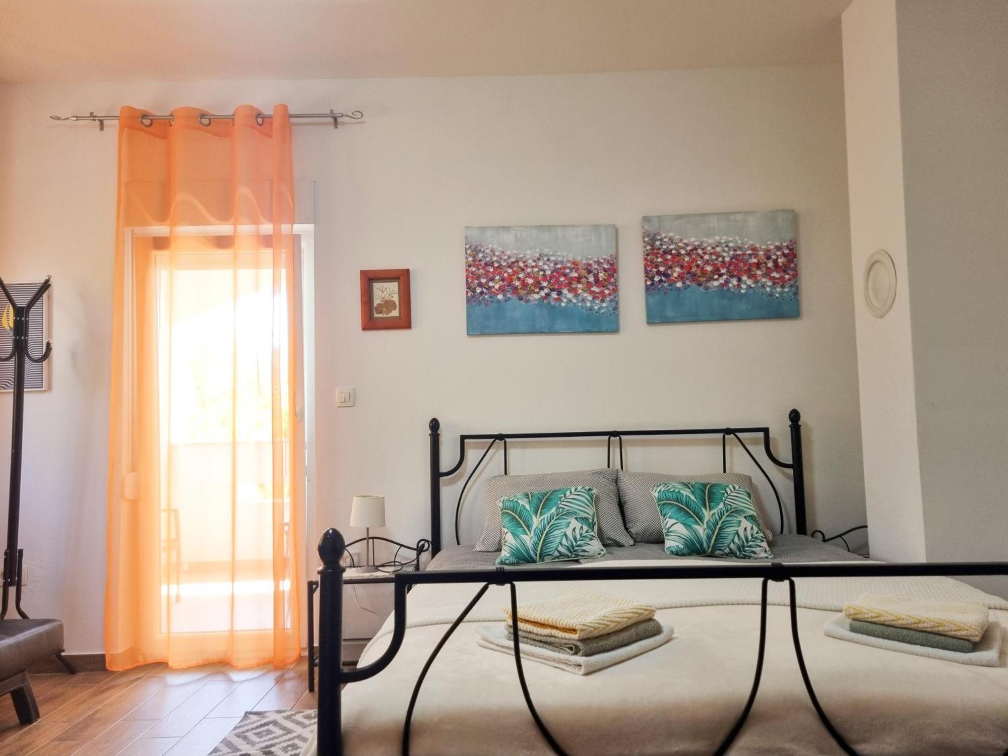 Apartments & Room Danijel Pinezići エクステリア 写真